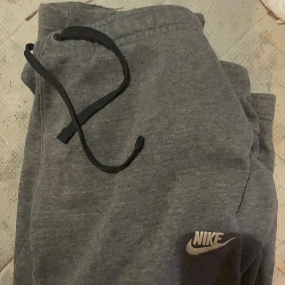 Men’s medium Nike sweats